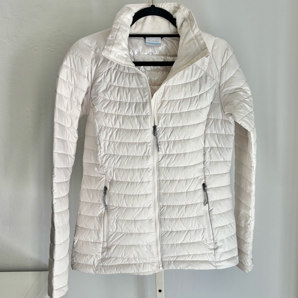 Columbia Women’s Omni-heat puffer jacket in Off-white, Small